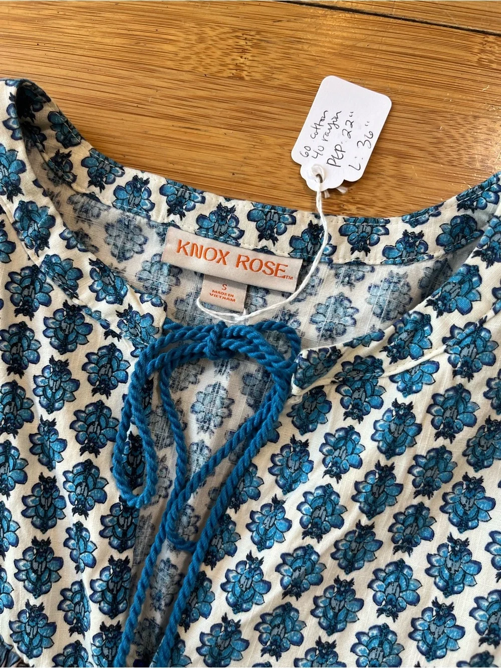 Knox Rose Blue & White Floral Paisley Flowy Boho Puff Sleeve Mini Dress - Picture 4 of 12